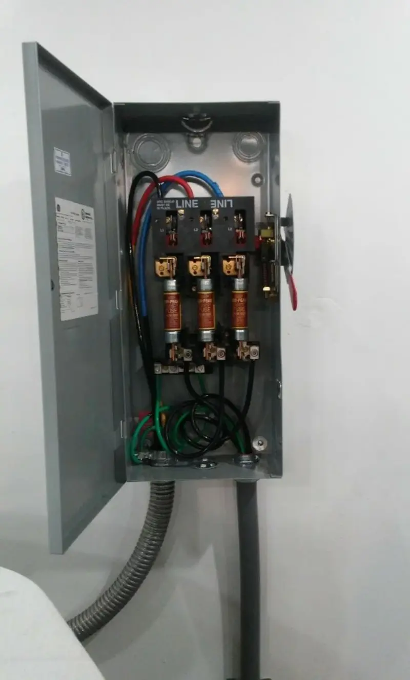 Three-phase disconnect switch installed for Electrical Wiring & Rewiring in Antelope